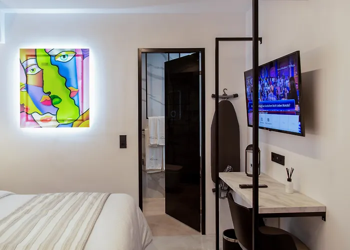 ホテル Boutique By Hills 4*